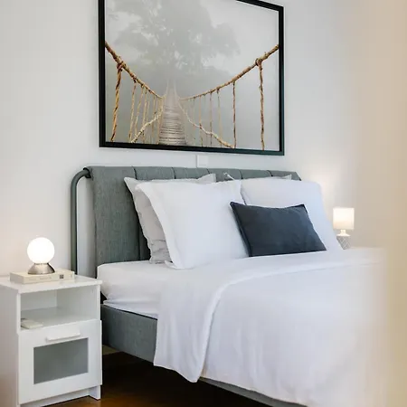Grand T3 Lumineux Et Climatise Daire
